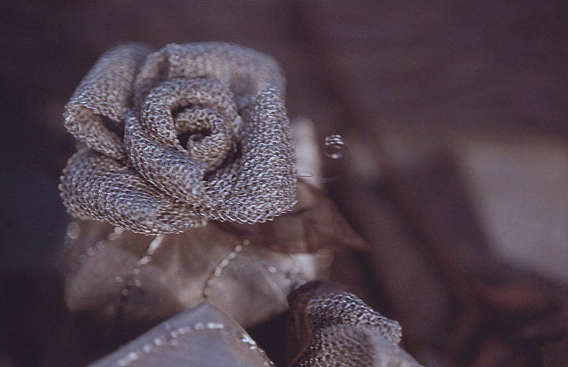 Bouquet (rose foot detail)